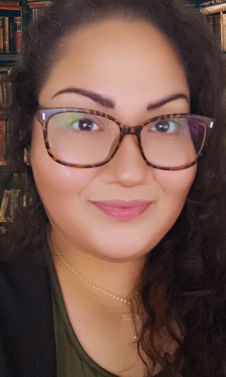 Photo of Betsy Hernandez